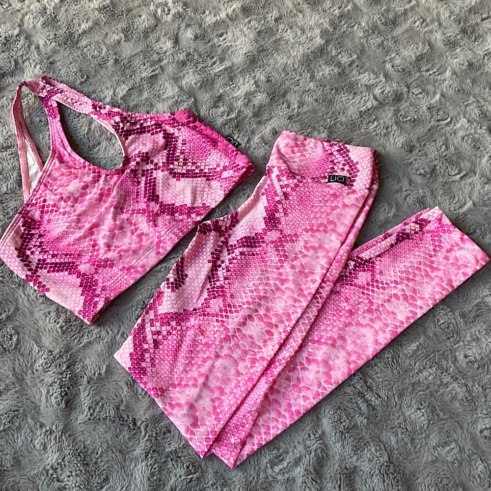 Luci Pink Snake-Print Leggings & Sports Bra Set